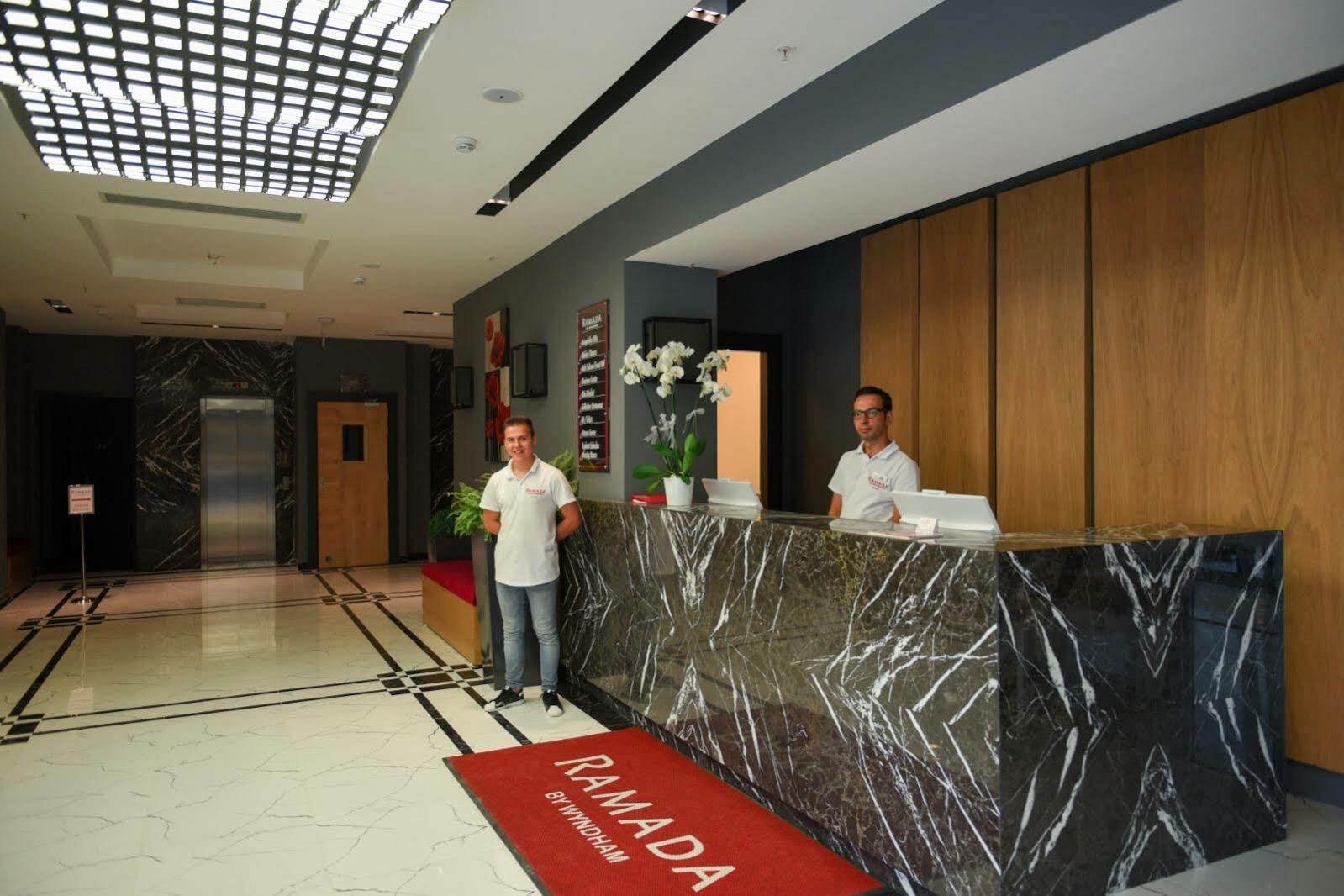 ホテル Ramada Vakfikebir トラブゾン エクステリア 写真