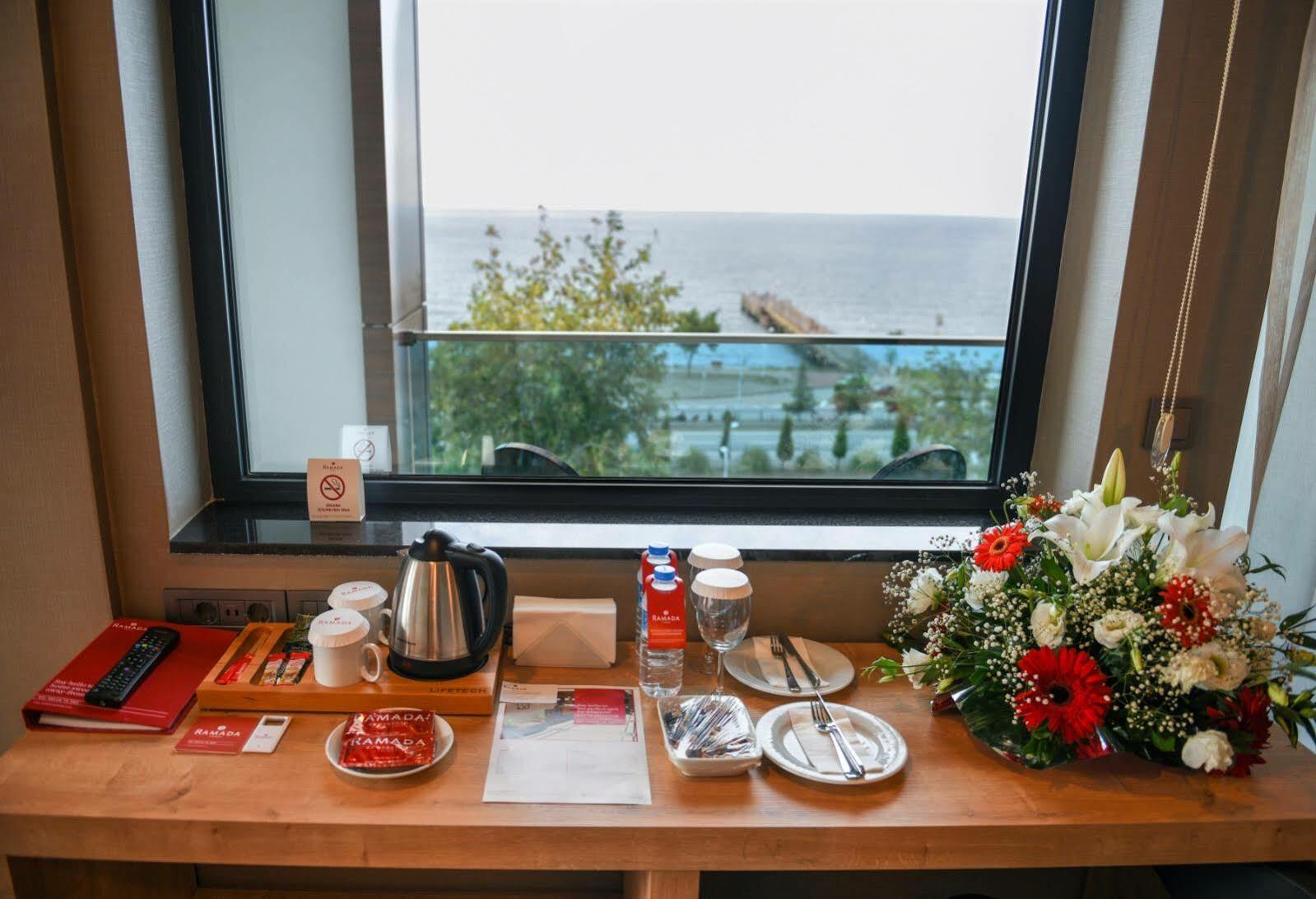 ホテル Ramada Vakfikebir トラブゾン エクステリア 写真