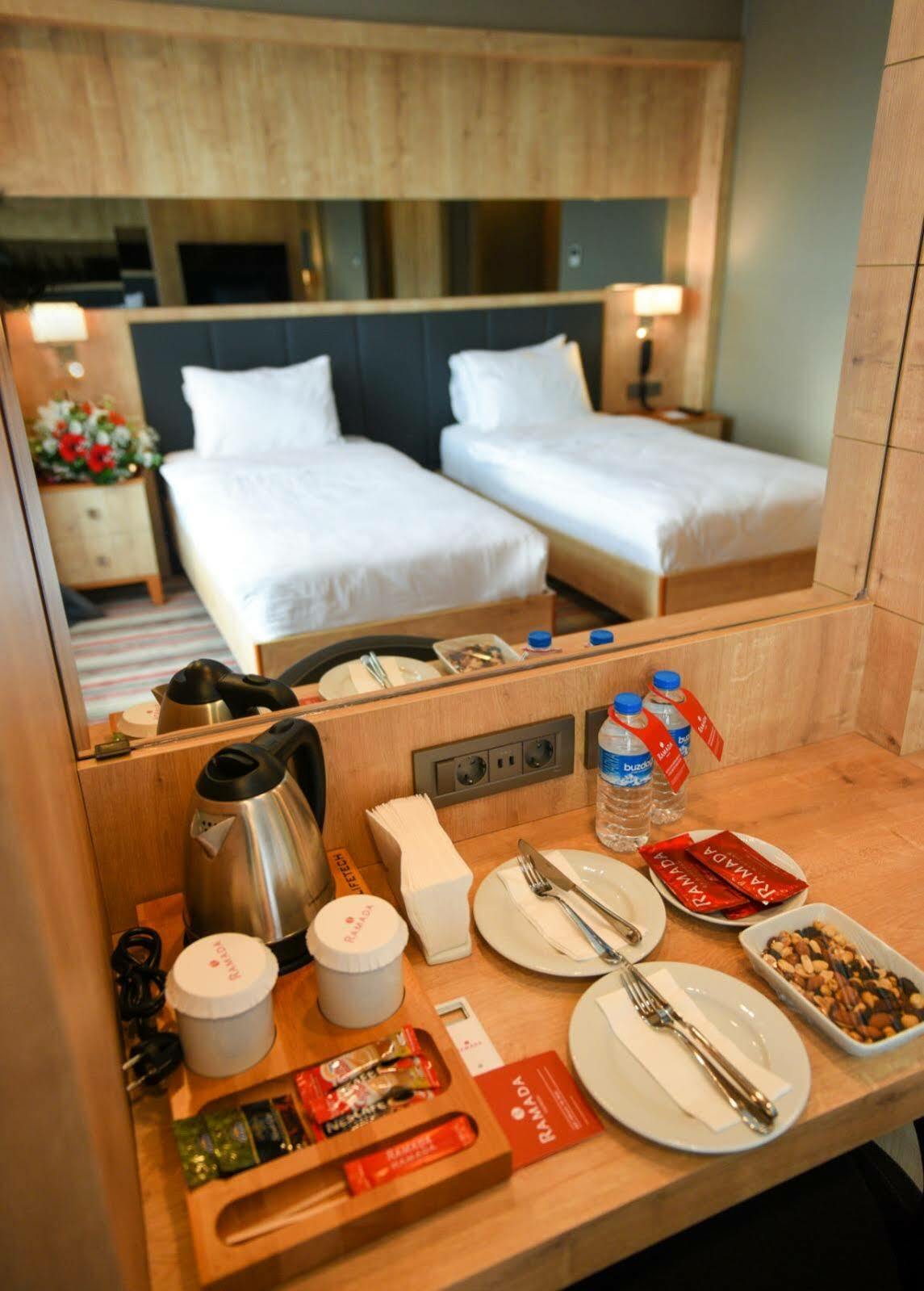 ホテル Ramada Vakfikebir トラブゾン エクステリア 写真