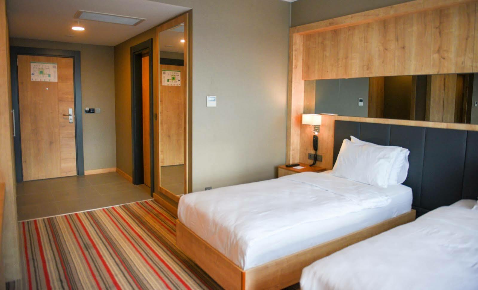 ホテル Ramada Vakfikebir トラブゾン エクステリア 写真
